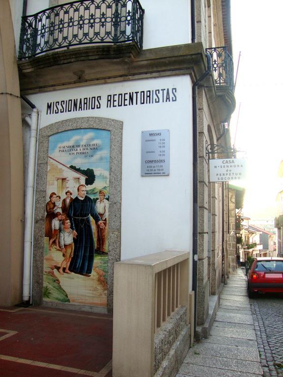 Casa De Retiros N. S. Perpetuo Socorro Hotel Guimaraes Exterior photo